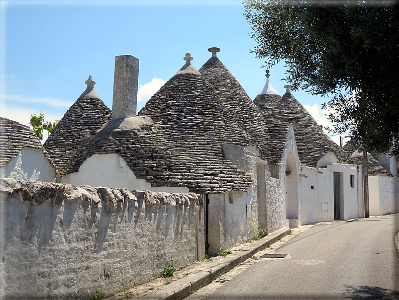 foto Alberobello